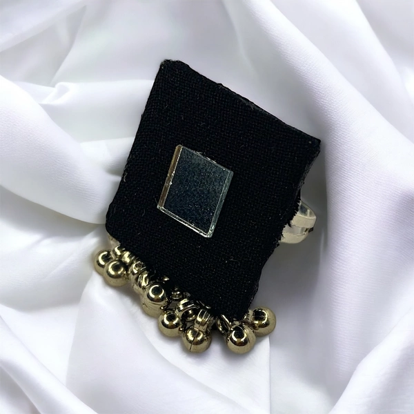 Black Square Ring with Mirror