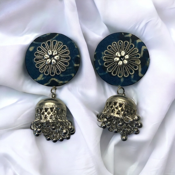 Blue With Jumkha