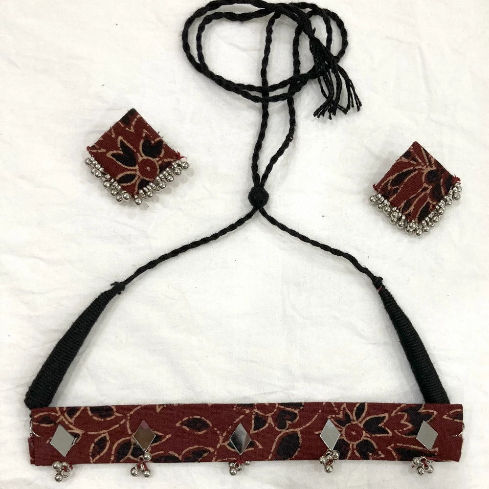 Maroon Choker Set