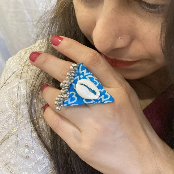 Sky blue triangle ring - Image 4